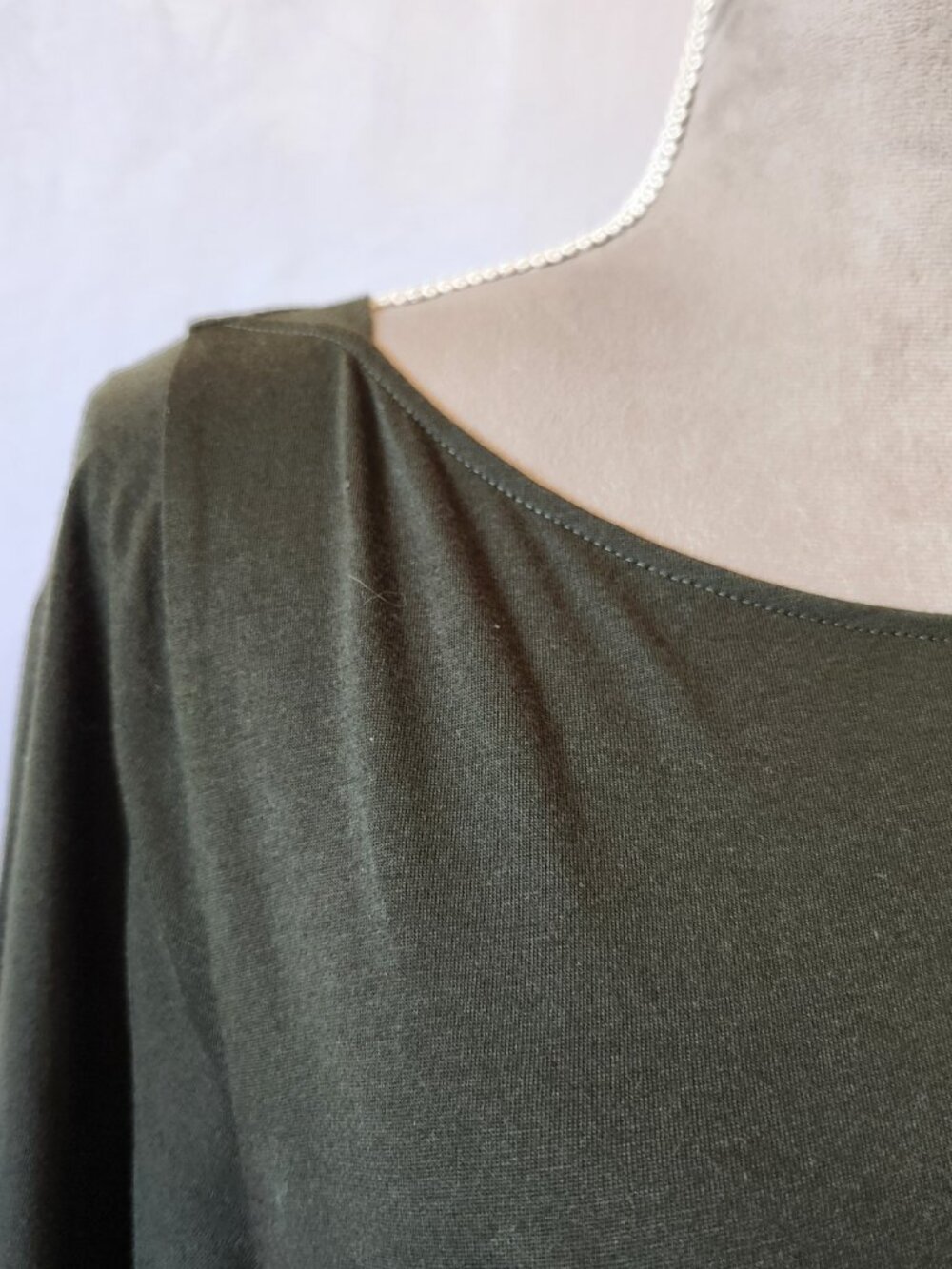 Soft Surrounding Women’s Size Medium Olive Green Knit Rayon Blend Maxi Dress - Picture 5 of 15